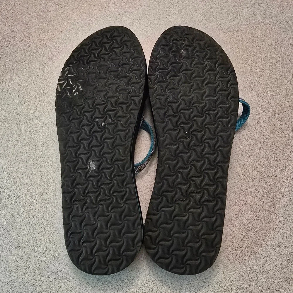 Teva Olowahu Sandals Womens Size 8 Black Teal Geometric Strappy Flip Flops Mush